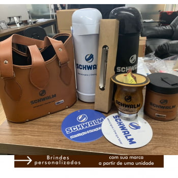 KIT CHIMARRÃO PERSONALIZADO COM LOGOMARCA