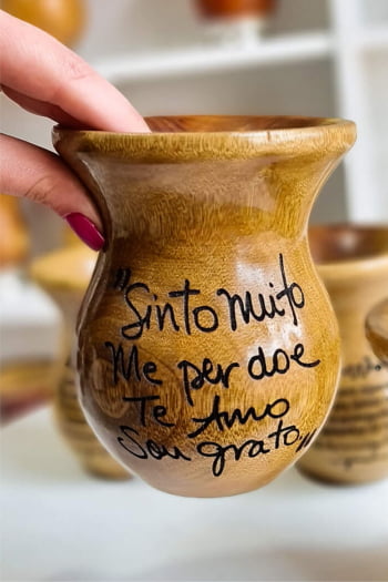 Cuia madeira imbuia natural com frase - Ho?oponopono “sinto muito”, “me perdoe”, eu te amo”, “sou grato”