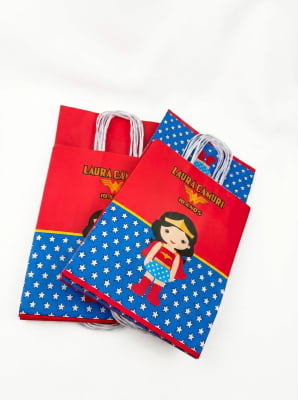 100 Sacolinha de papel personalizada - Mulher Maravilha
